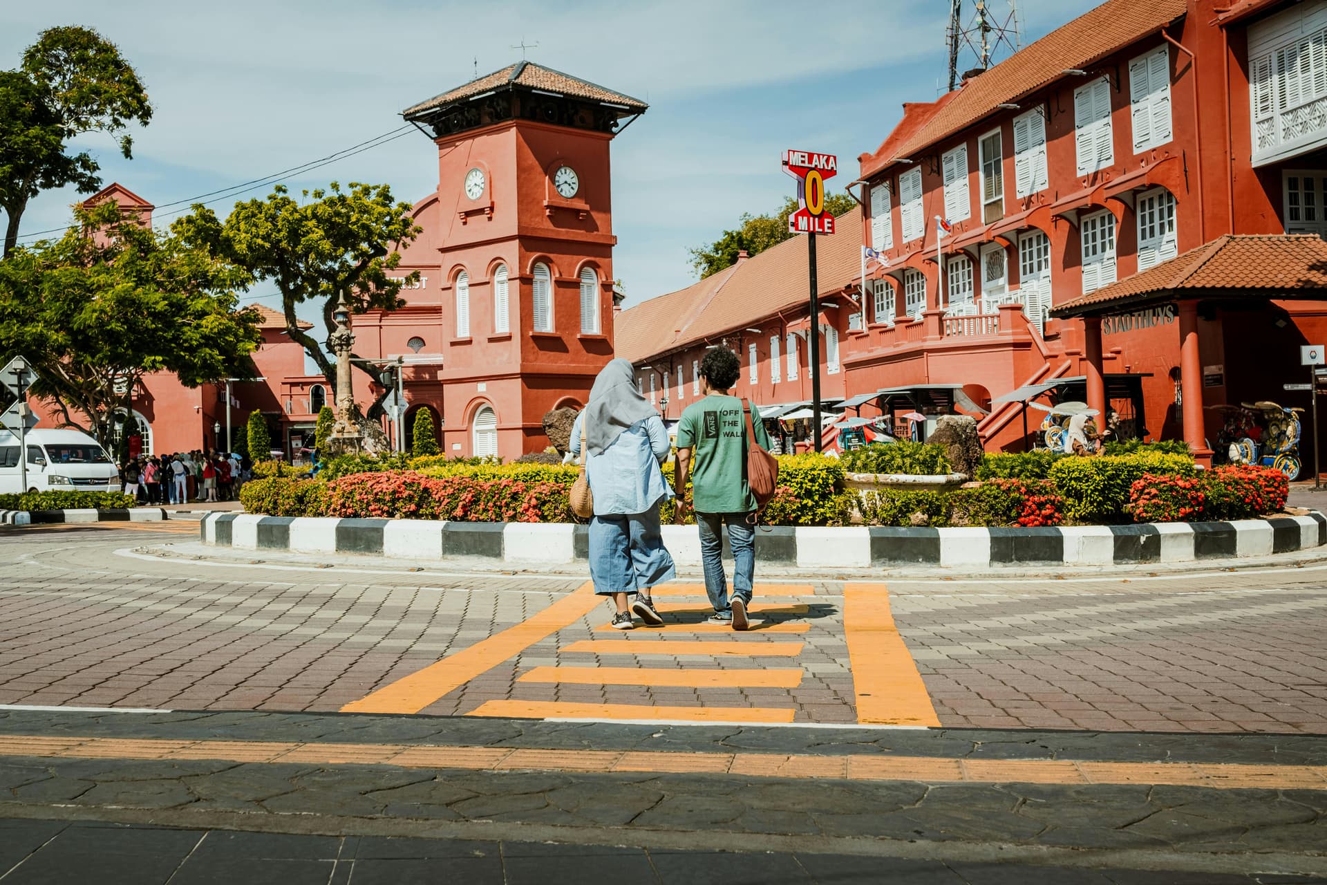 Malaysia to UK Degree Pathway Programs: Study in Malaysia and Transfer to the UK